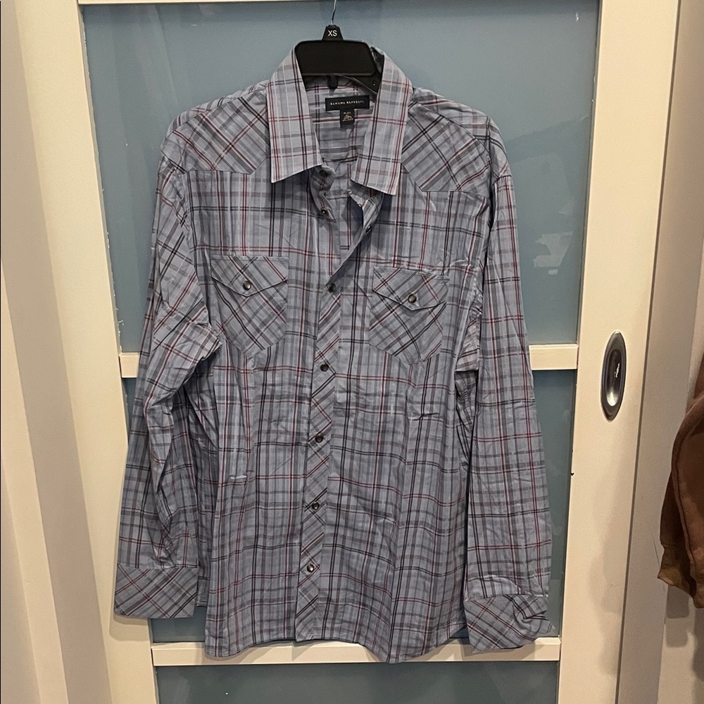 Banana Republic Men's Blue and Red Plaid Button Down Shirt, XL, 17-17.5, EUC